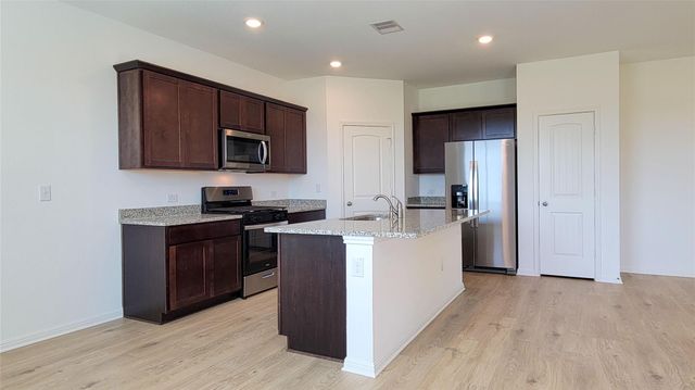 325 Brody LN, Georgetown, TX 78626