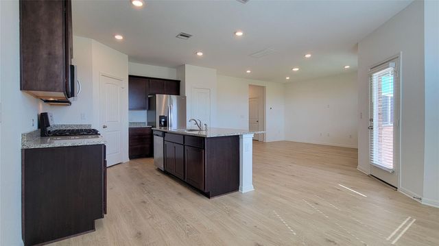 325 Brody LN, Georgetown, TX 78626