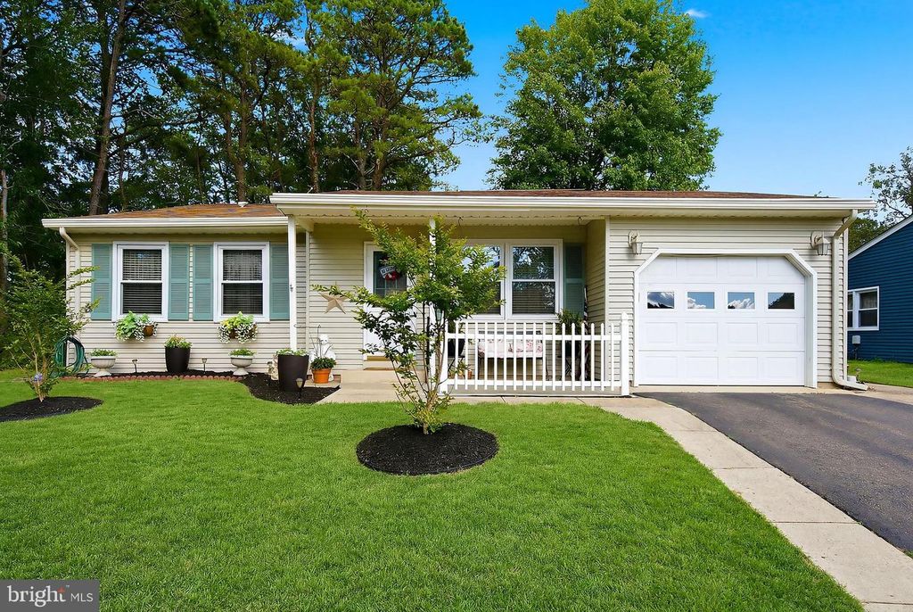 48 KEENE ST, Manchester Township, NJ 08759