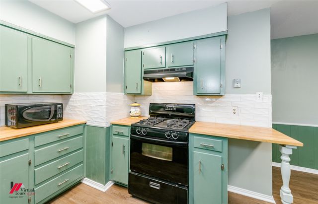 649 Woodmont Place, Shreveport, LA 71108