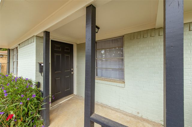 649 Woodmont Place, Shreveport, LA 71108