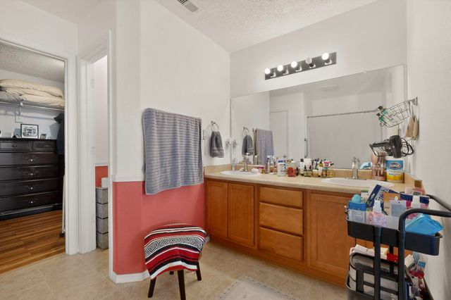 103 Oakwood Court SW, Rio Rancho, NM 87124