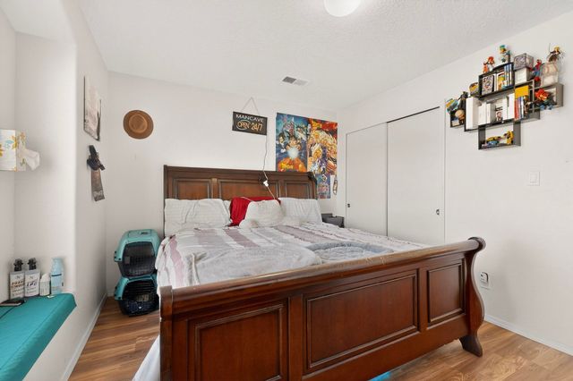 103 Oakwood Court SW, Rio Rancho, NM 87124