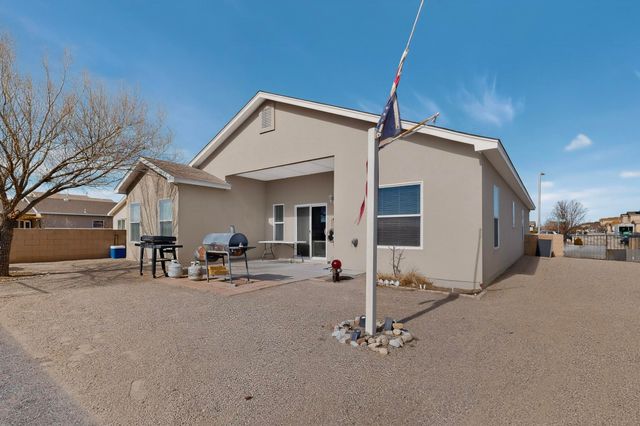 103 Oakwood Court SW, Rio Rancho, NM 87124
