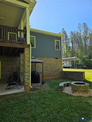 3990 Mill Station Dr, Powhatan, VA 23139