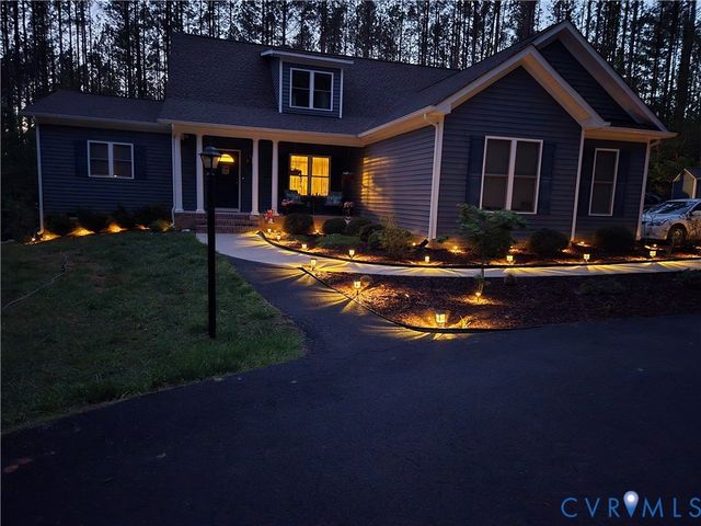 3990 Mill Station Dr, Powhatan, VA 23139