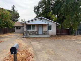 1715 School Street, Anderson, CA 96007