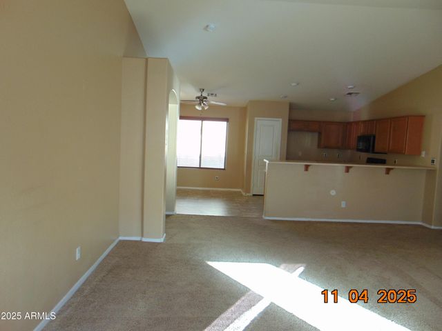 10610 W WINDSOR Avenue W, Avondale, AZ 85392