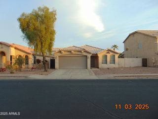10610 W WINDSOR Avenue W, Avondale, AZ 85392