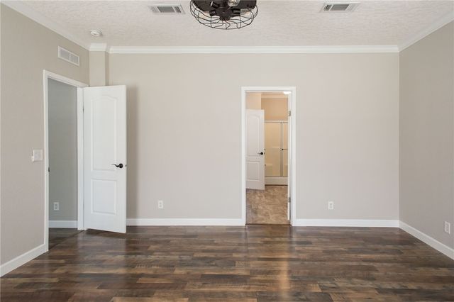 2734 Woodridge Road, Waycross, GA 31503