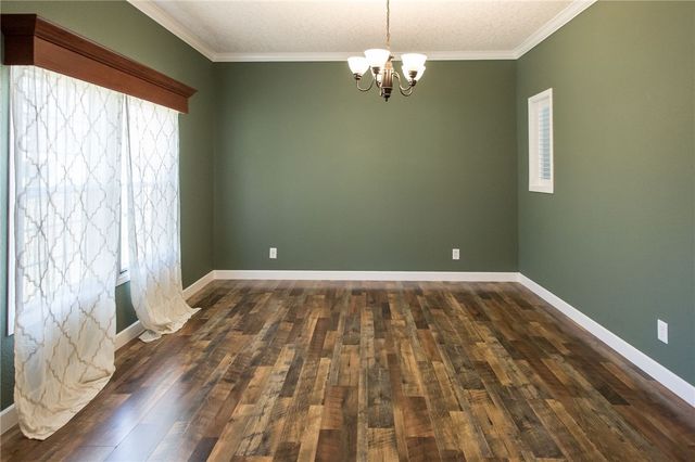 2734 Woodridge Road, Waycross, GA 31503