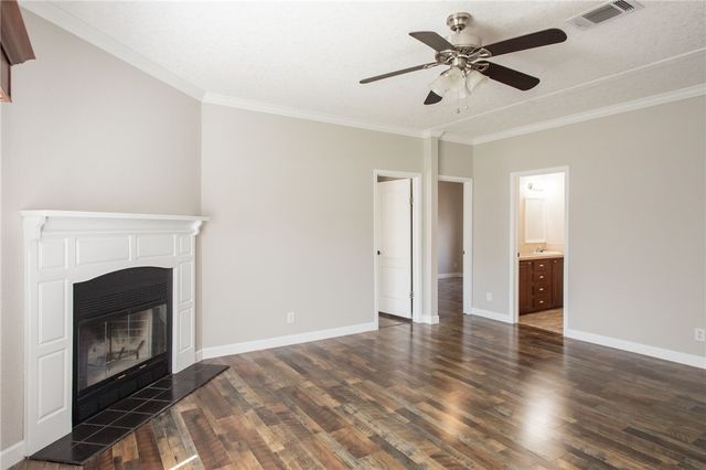 2734 Woodridge Road, Waycross, GA 31503