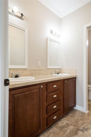 2734 Woodridge Road, Waycross, GA 31503