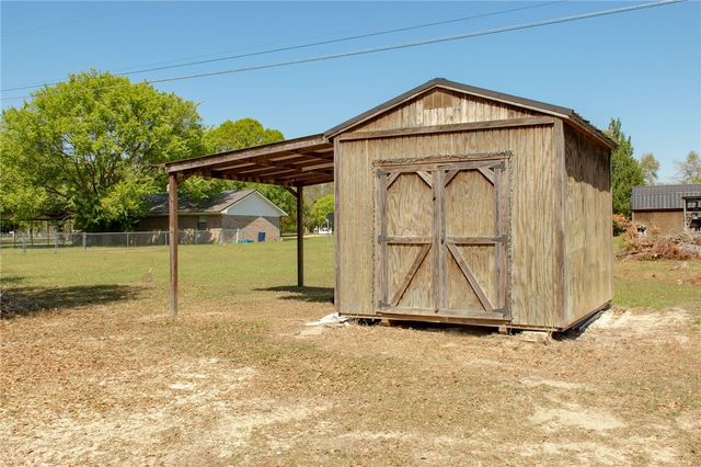 2734 Woodridge Road, Waycross, GA 31503