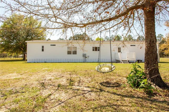 2734 Woodridge Road, Waycross, GA 31503