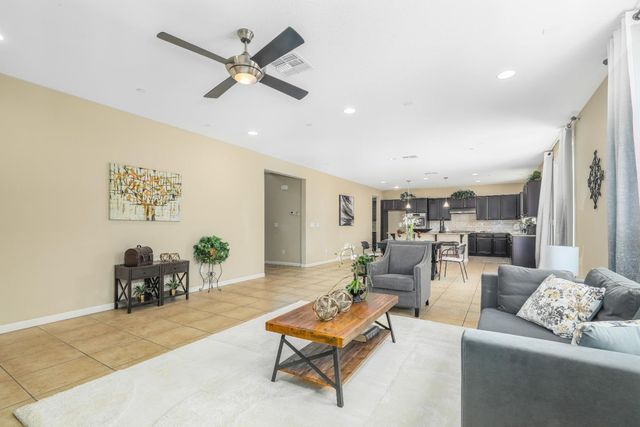 10084 Cape Verde Dr, Elk Grove, CA 95757