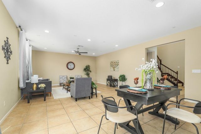 10084 Cape Verde Dr, Elk Grove, CA 95757