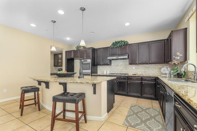 10084 Cape Verde Dr, Elk Grove, CA 95757