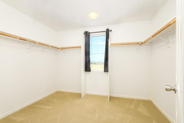 10084 Cape Verde Dr, Elk Grove, CA 95757