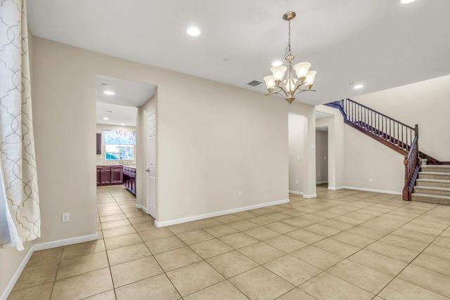 10084 Cape Verde Dr, Elk Grove, CA 95757