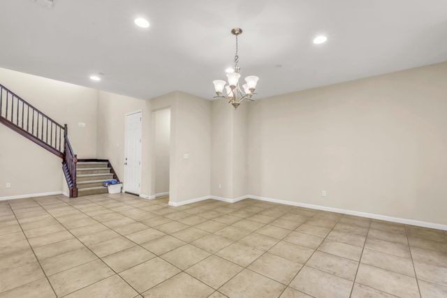 10084 Cape Verde Dr, Elk Grove, CA 95757