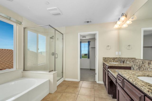 10084 Cape Verde Dr, Elk Grove, CA 95757