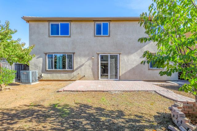 10084 Cape Verde Dr, Elk Grove, CA 95757