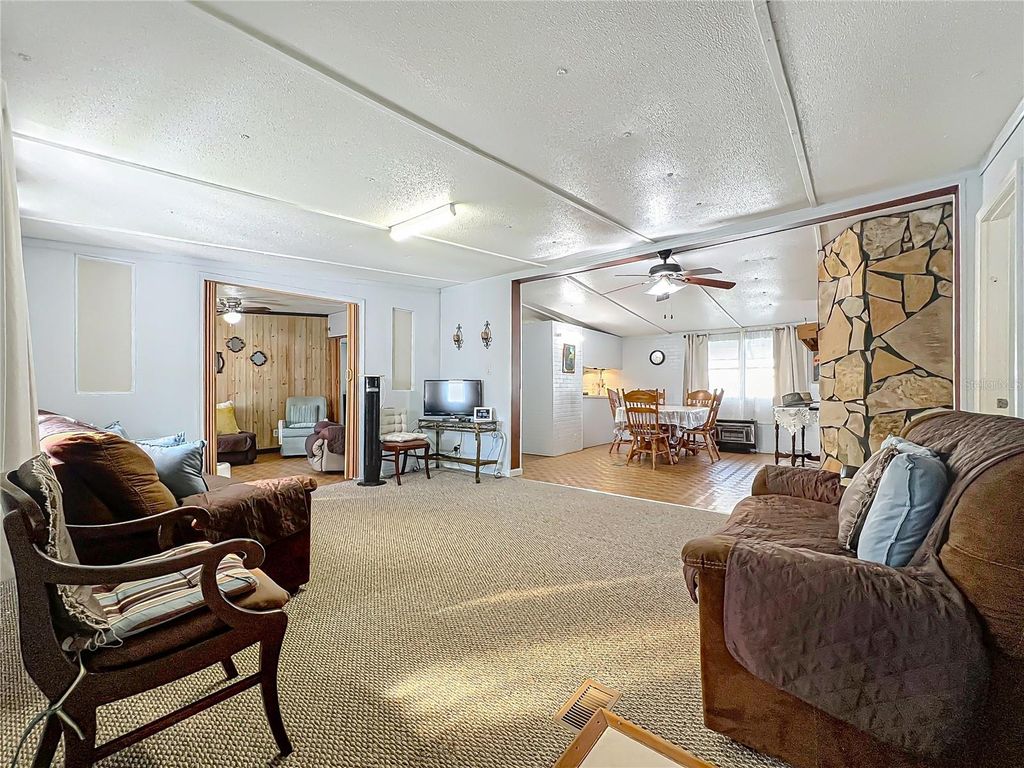 Image 14 of property listing at 312 2ND STREET, Orlando, FL 32824