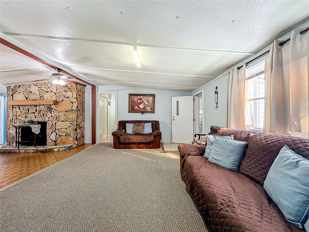 Image 17 of property listing at 312 2ND STREET, Orlando, FL 32824