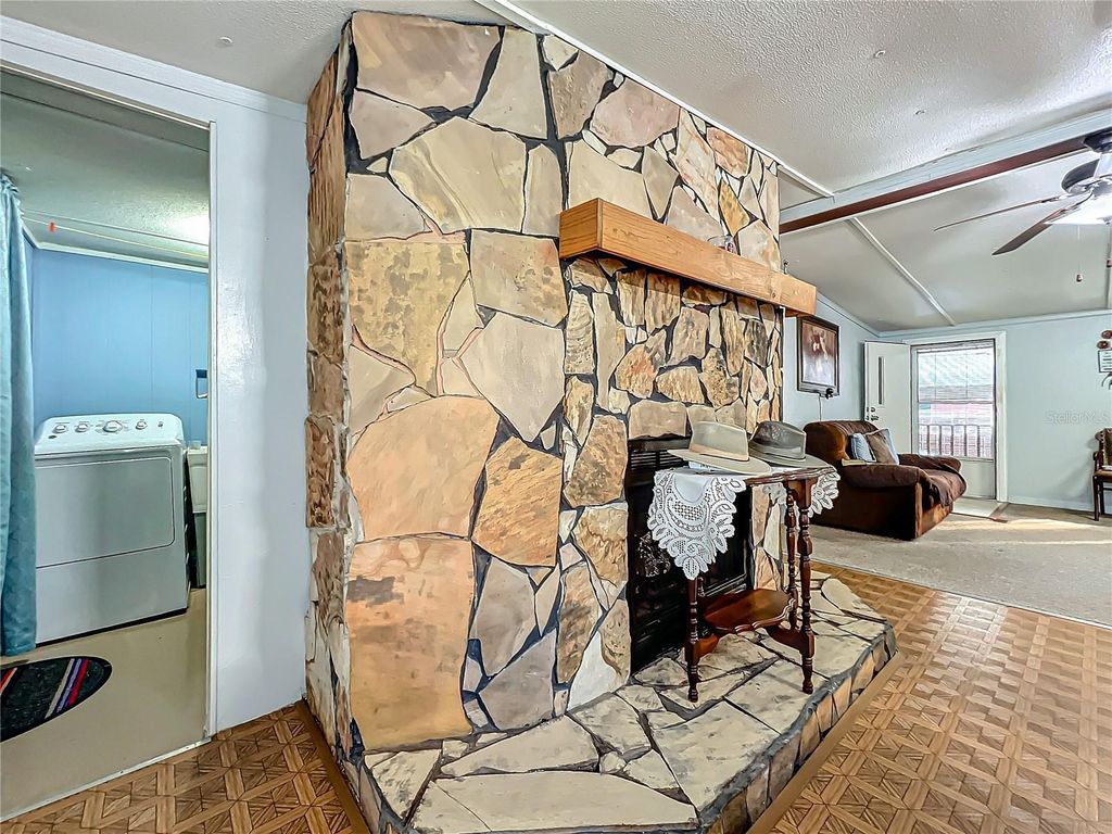 Image 22 of property listing at 312 2ND STREET, Orlando, FL 32824