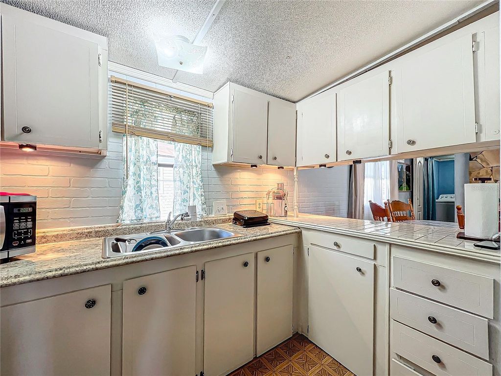 Image 28 of property listing at 312 2ND STREET, Orlando, FL 32824