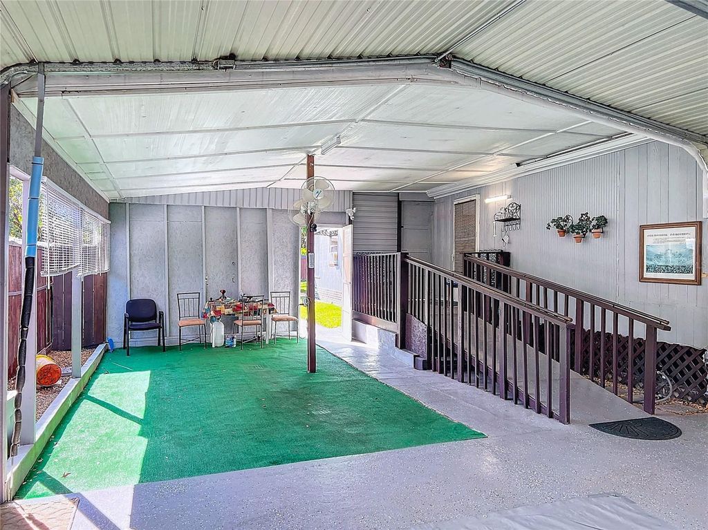 Image 6 of property listing at 312 2ND STREET, Orlando, FL 32824