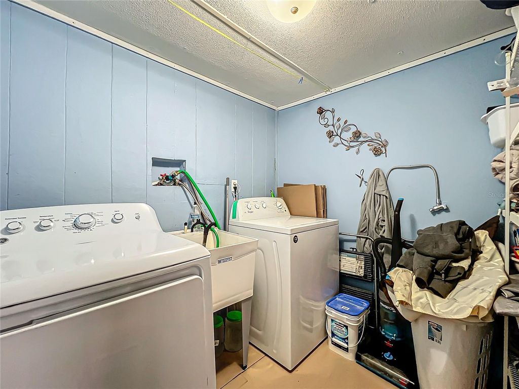 Image 63 of property listing at 312 2ND STREET, Orlando, FL 32824