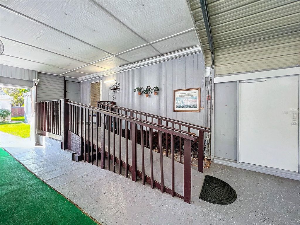 Image 8 of property listing at 312 2ND STREET, Orlando, FL 32824