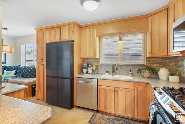 61 E 1700 S, Bountiful, UT 84010