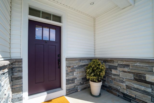 11 West Avenue, Round Lake, NY 12151