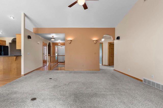 821 ASH STREET, Green Bay, WI 54313