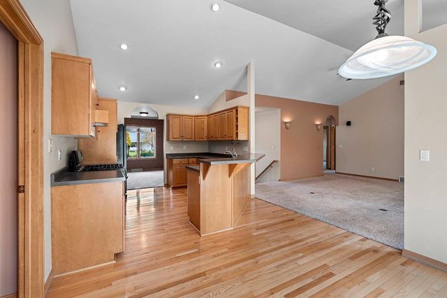821 ASH STREET, Green Bay, WI 54313