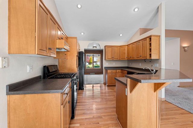 821 ASH STREET, Green Bay, WI 54313