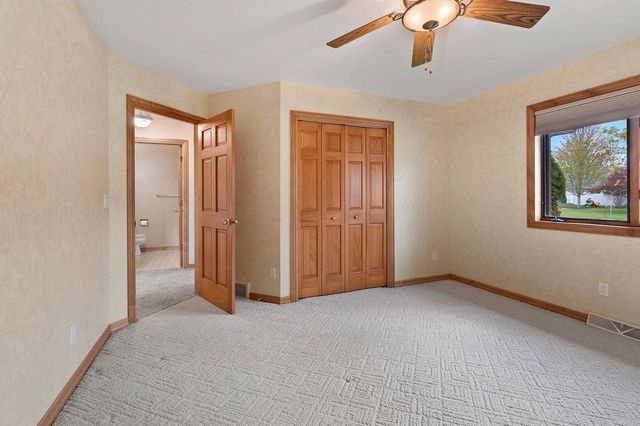 821 ASH STREET, Green Bay, WI 54313