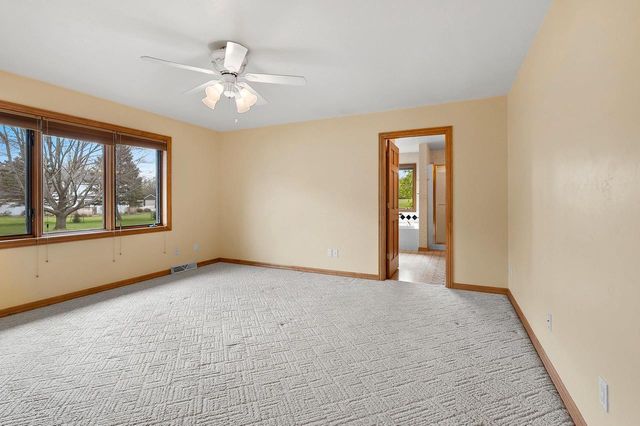 821 ASH STREET, Green Bay, WI 54313