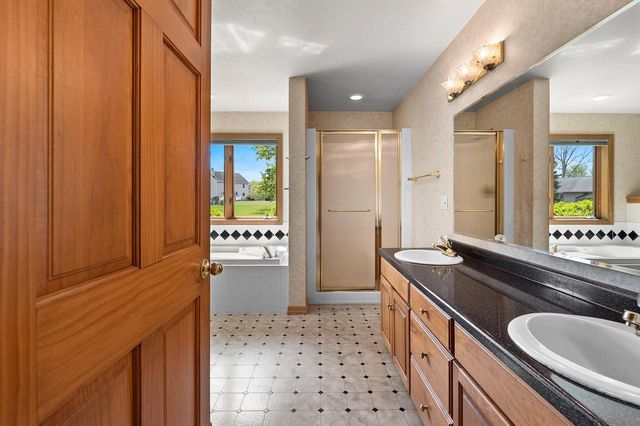 821 ASH STREET, Green Bay, WI 54313