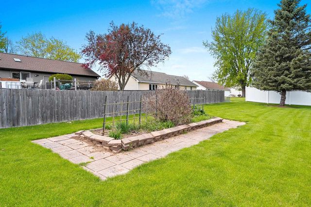 821 ASH STREET, Green Bay, WI 54313