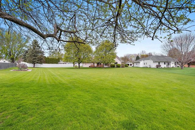 821 ASH STREET, Green Bay, WI 54313