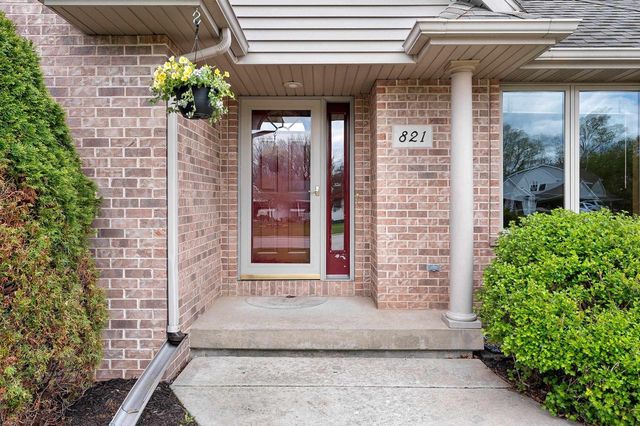 821 ASH STREET, Green Bay, WI 54313