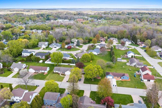 821 ASH STREET, Green Bay, WI 54313