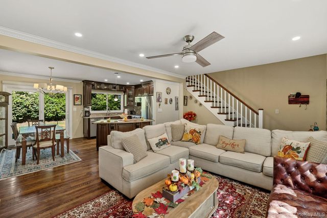 110 Topland Road, White Plains, NY 10605