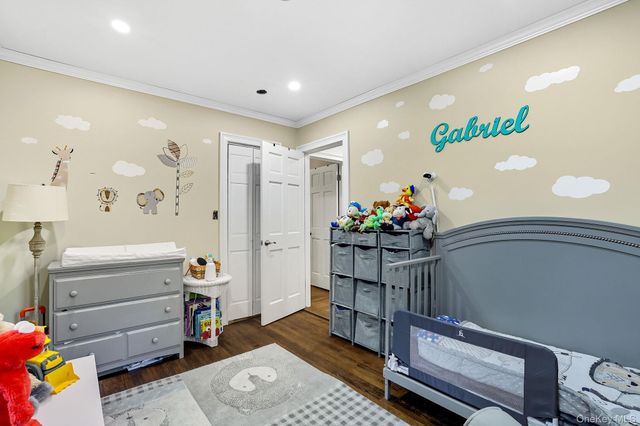 110 Topland Road, White Plains, NY 10605