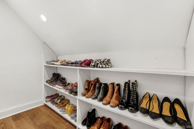 110 Topland Road, White Plains, NY 10605