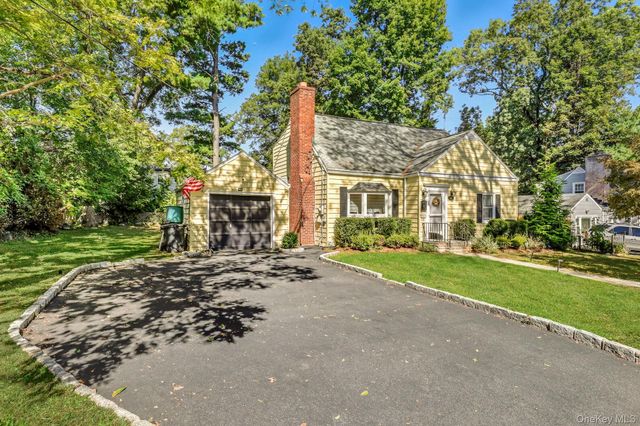 110 Topland Road, White Plains, NY 10605